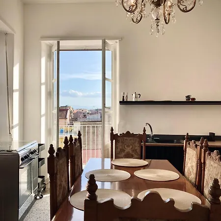 Historical Artist Flat * 카타니아