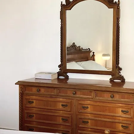 Historical Artist Flat 아파트 *