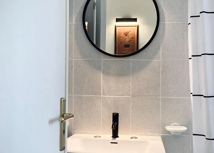 Historical Artist Flat كاتانيا