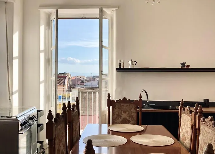 شقة Historical Artist Flat *