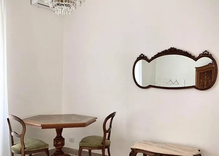 شقة Historical Artist Flat *