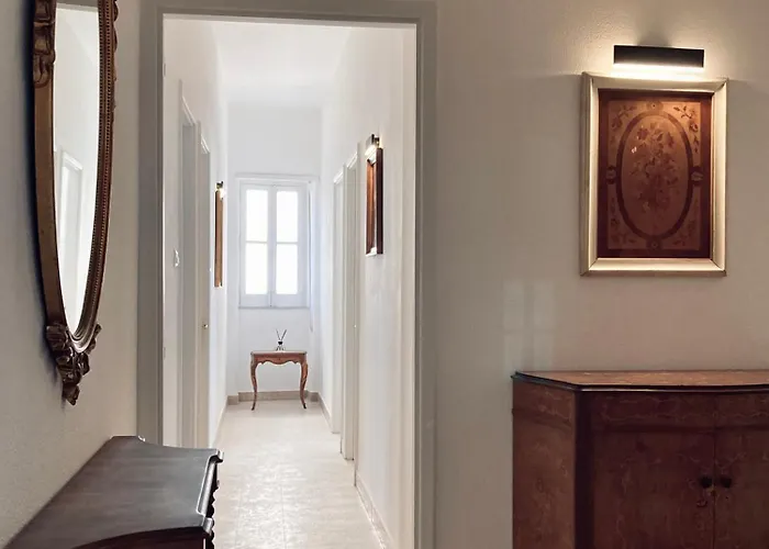 Historical Artist Flat * كاتانيا